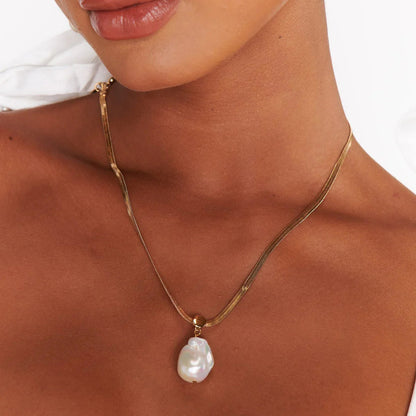 [GALE]Glorietta Herringbone Pearl Necklace