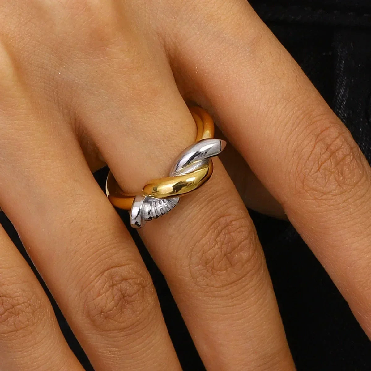 [GALE]Trinity Twisted Nail Ring