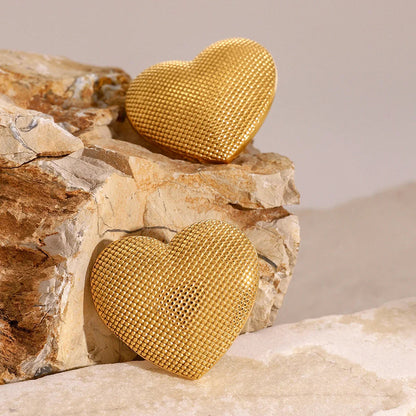 [GALE]Cecelia Textured Heart Earrings