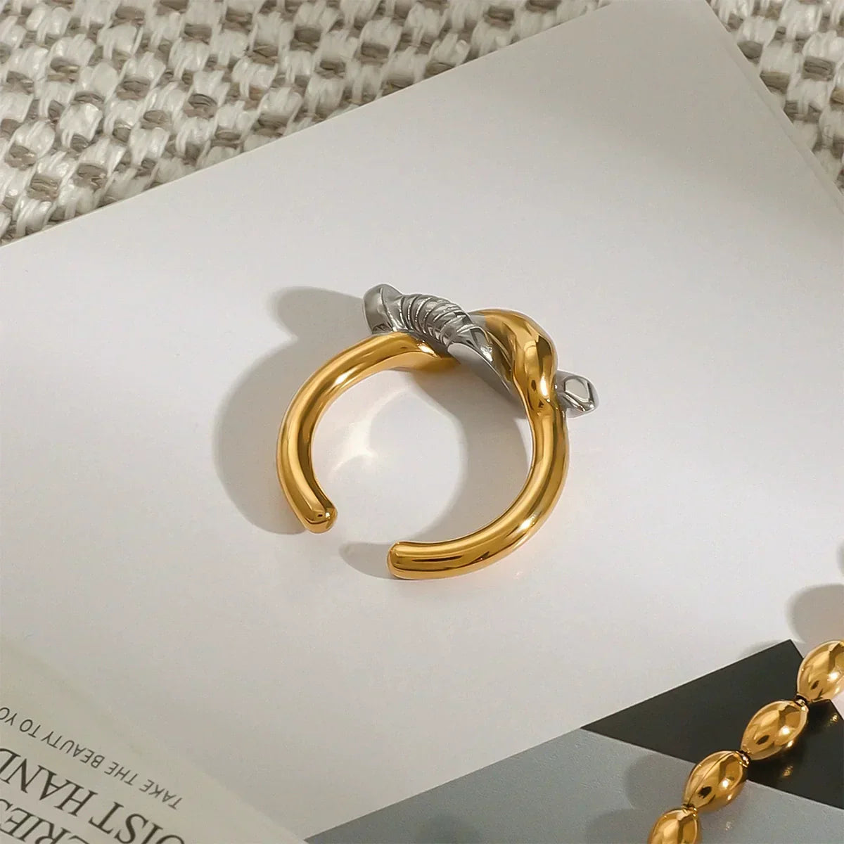 [GALE]Trinity Twisted Nail Ring