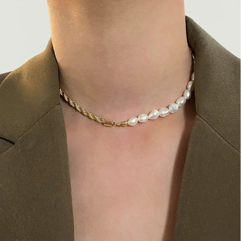 [GALE]Dualia Gold Pearl Necklace