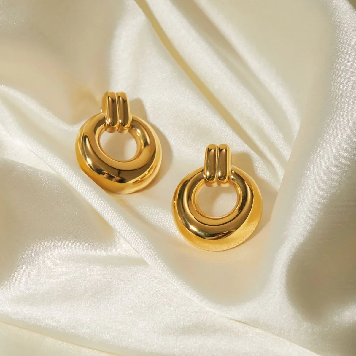 [GALE]Lynora Gold Earrings