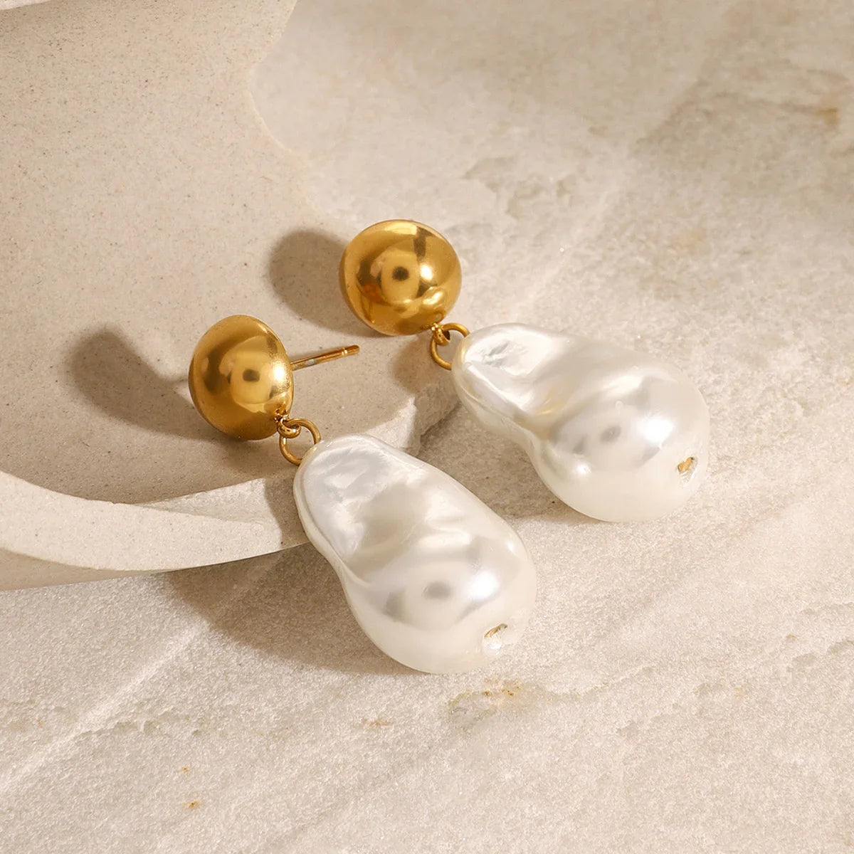 [GALE]Ariana Chunky Pearl Drop Earrings