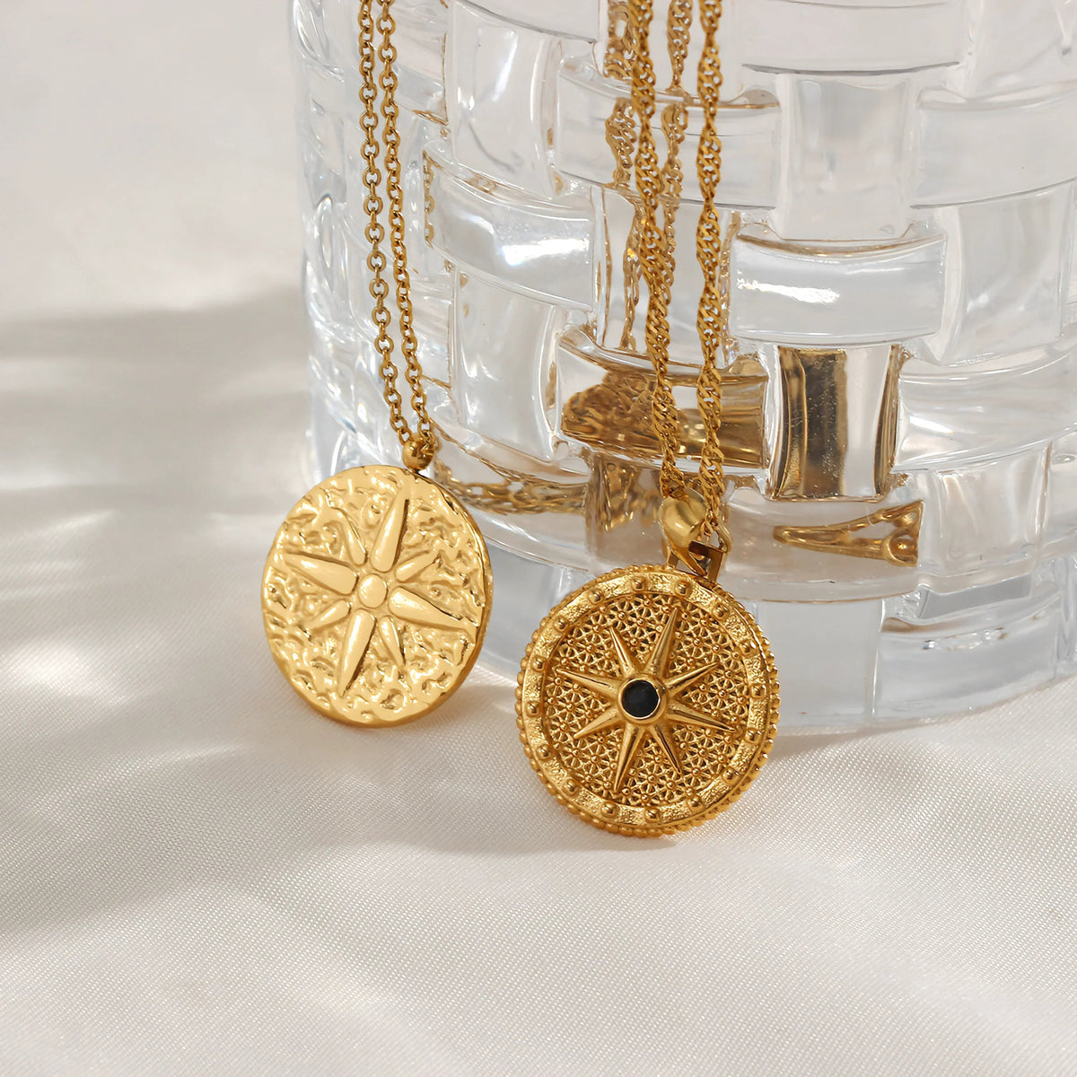 [GALE]Ellie Compass Necklace