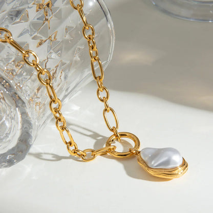 [GALE]Shelby Mother Of Pearl Pendant