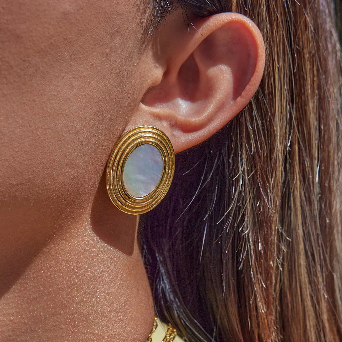 [GALE]Ruthie Gold Enamel Earrings