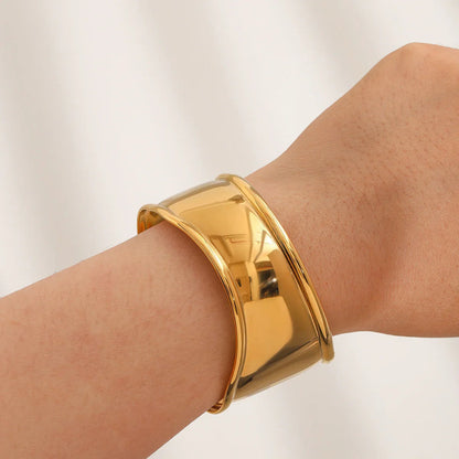 [GALE]Nellie Smooth Gold Cuff