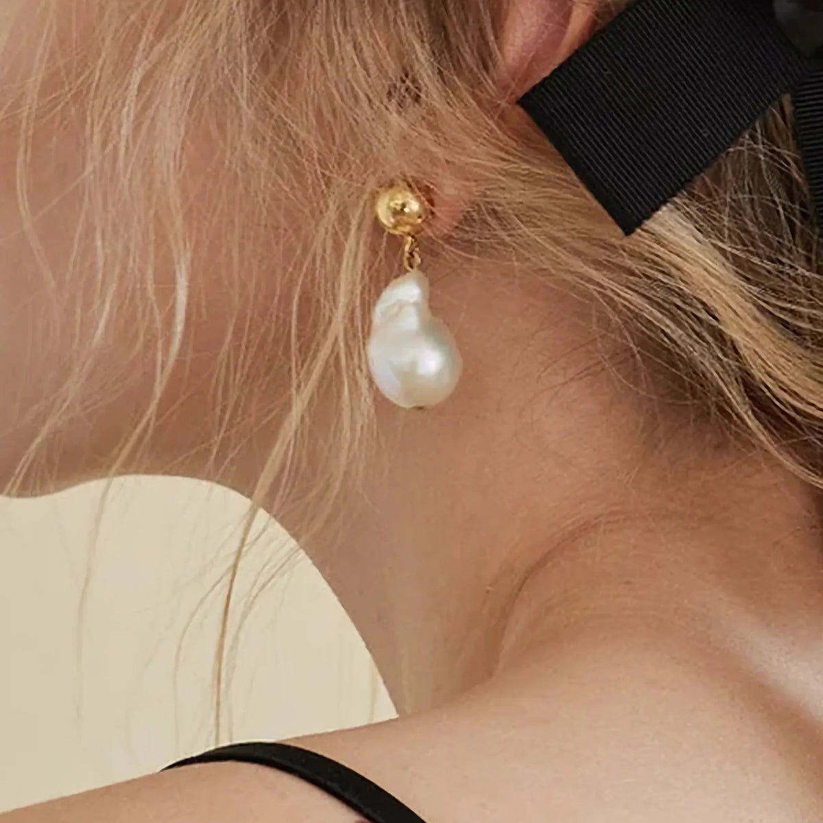 [GALE]Ariana Chunky Pearl Drop Earrings