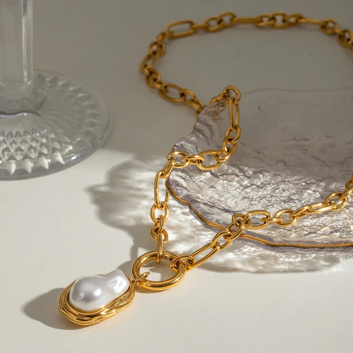 [GALE]Shelby Mother Of Pearl Pendant