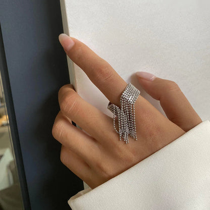 [GALE]Krystelle Gold Tassel Ring