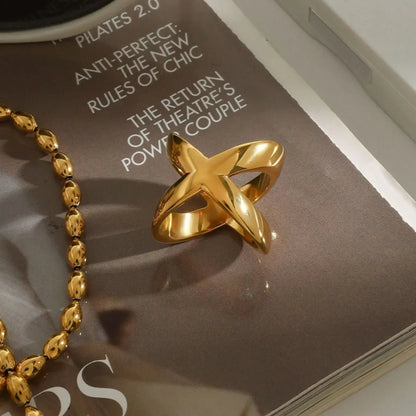 [GALE]Carolyn Gold Cross Ring