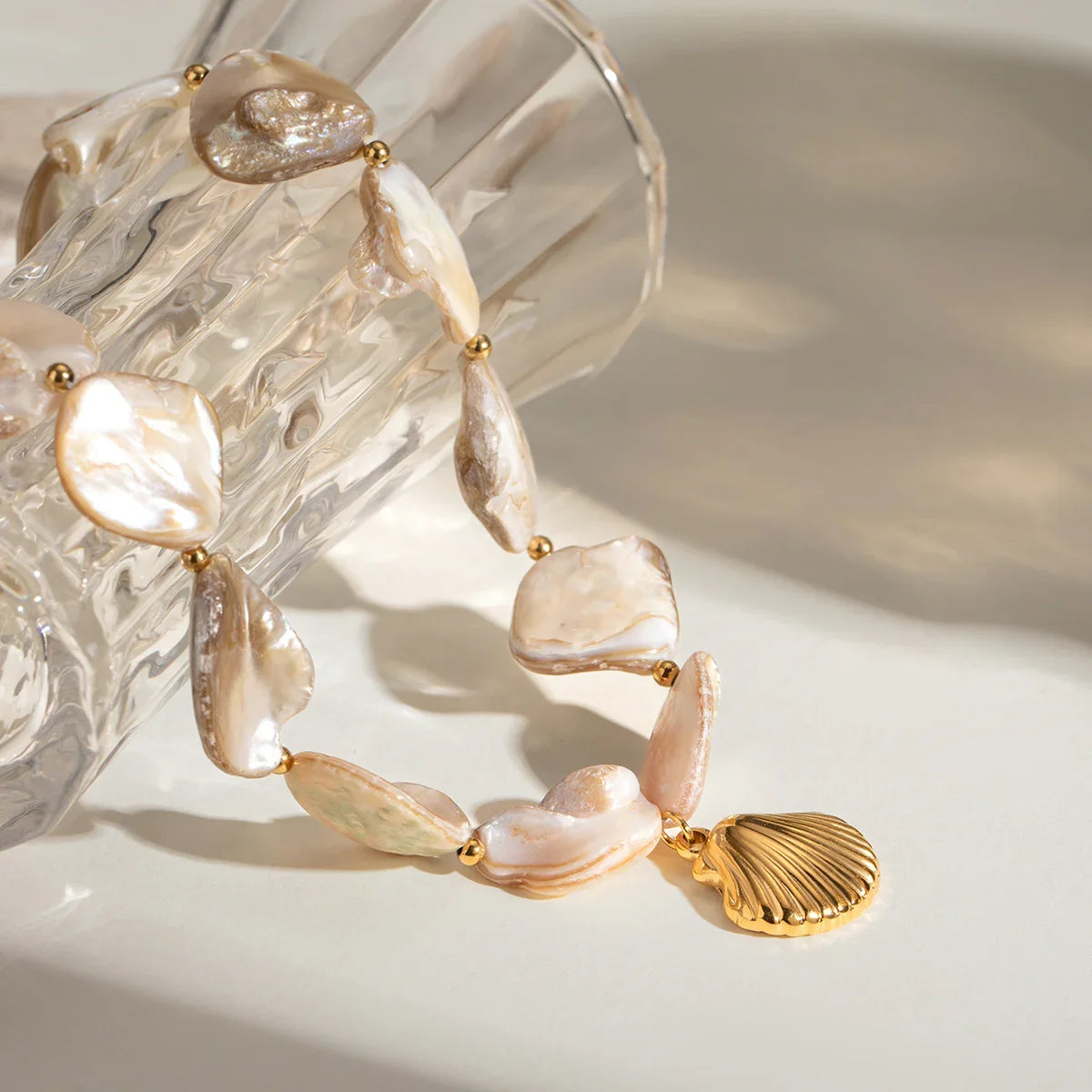 [GALE]Aquamarine Seashell Necklace