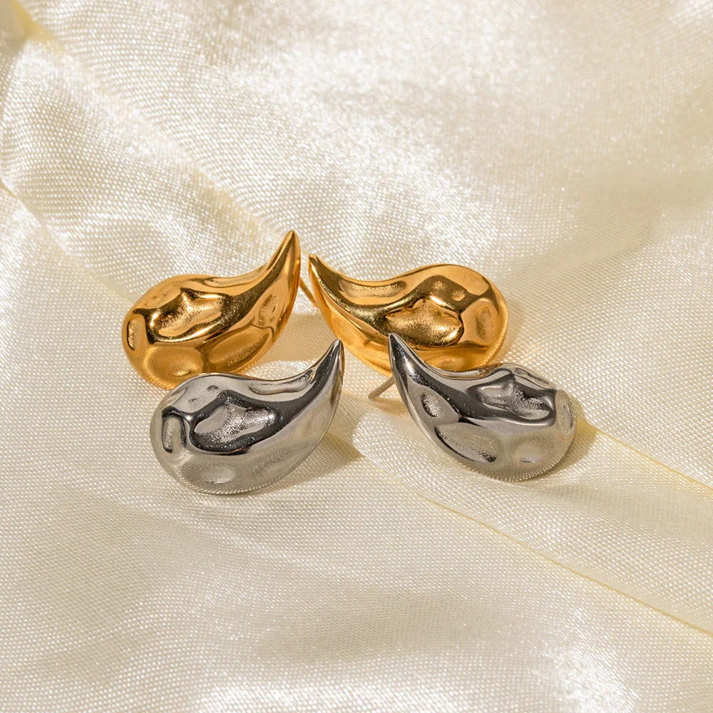 [GALE]Raven Vintage Teardrop Earrings