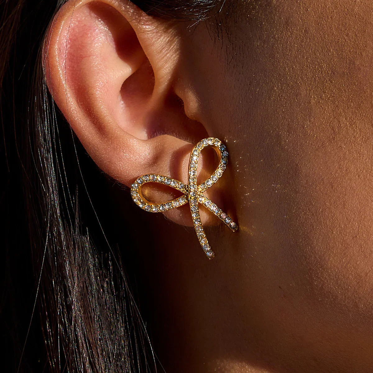 [GALE]Dannah Diamond Bow Tie Earrings