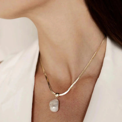 [GALE]Glorietta Herringbone Pearl Necklace