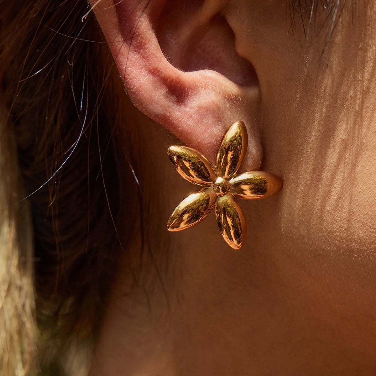 [GALE]Monica Floral Gold Earrings