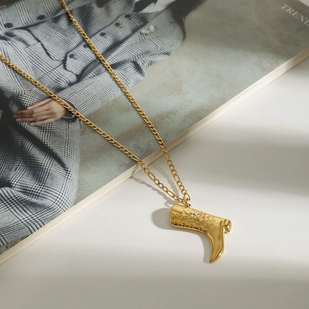 [GALE]Makayla Gold Boot Pendant