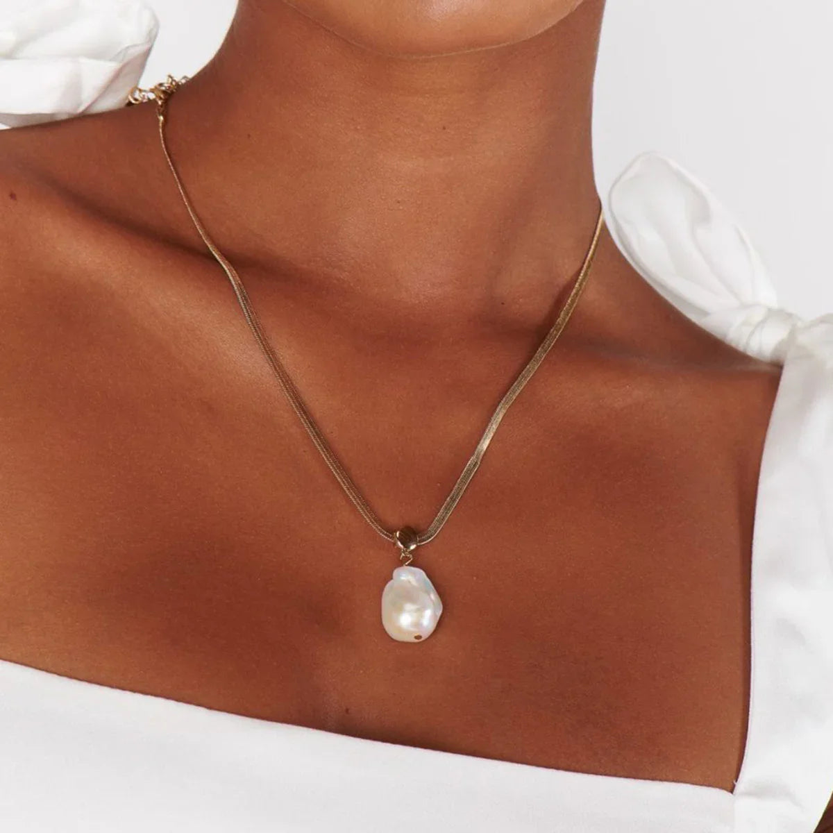 [GALE]Glorietta Herringbone Pearl Necklace