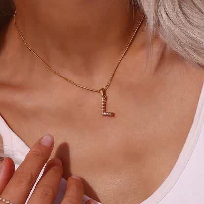 [GALE]Augustine Initial Letter Pearl Necklace