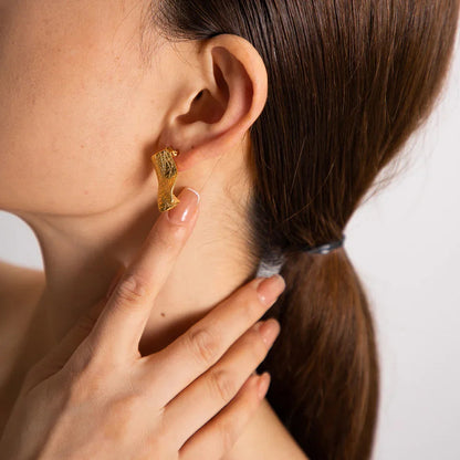 [GALE]Celestina Creased Gold Sheet Earrings