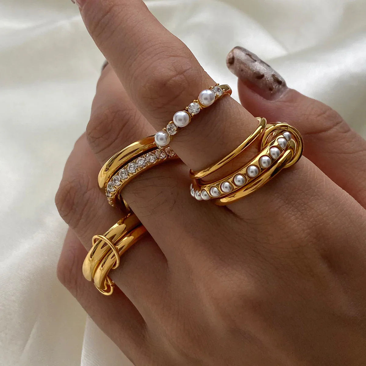 [GALE]Mikayla Stacked Freshwater Pearl Ring