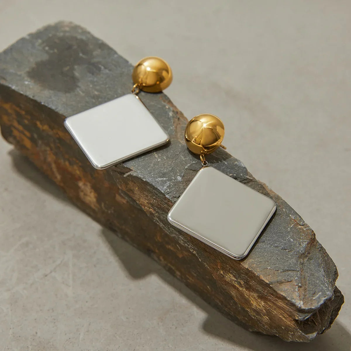 [GALE]Kelly Geometric Drop Earrings