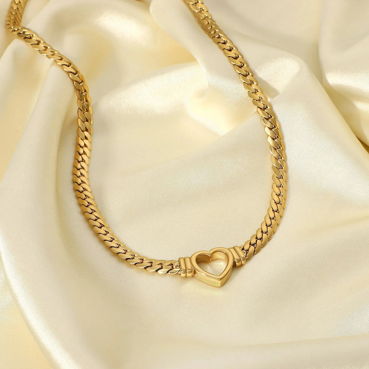 [GALE]Vali Heart Choker