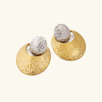 [GALE]Shelly Two Tone Crescent Earrings