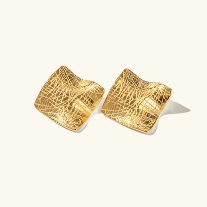 [GALE]Celestina Creased Gold Sheet Earrings