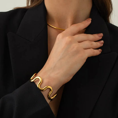 [GALE]Senna Twisted Gold Bangle