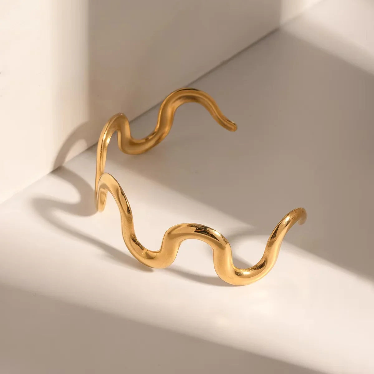 [GALE]Senna Twisted Gold Bangle