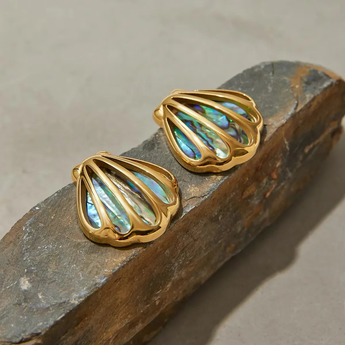 [GALE]Nixie Gold Seashell Earrings