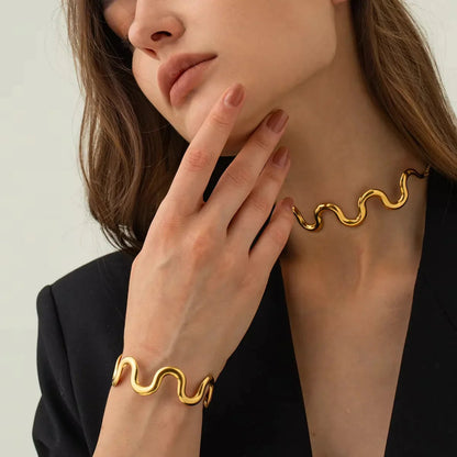 [GALE]Senna Twisted Gold Bangle