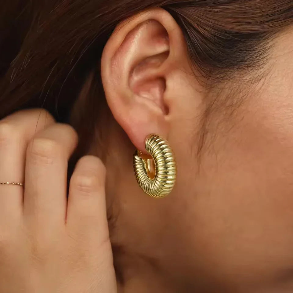 [GALE]Aubrey Textured Gold Hoops