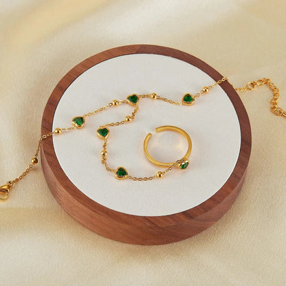 [GALE]Gladys Emerald Heart Hand Chain