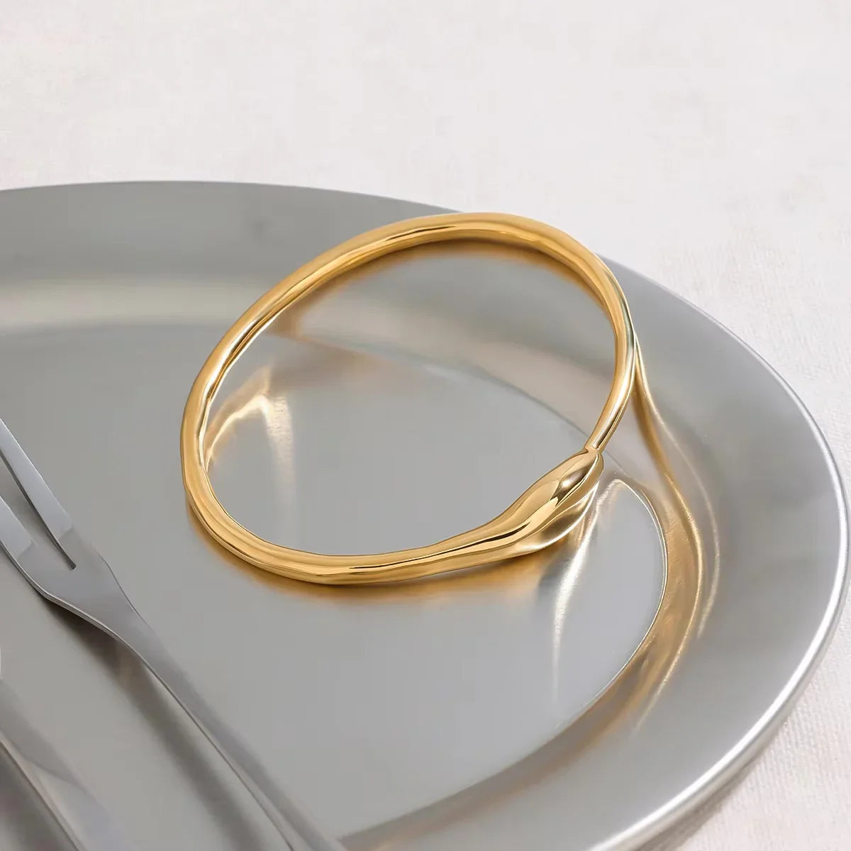 [GALE]Vinny Gold Bangle