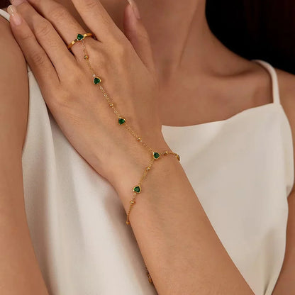 [GALE]Gladys Emerald Heart Hand Chain