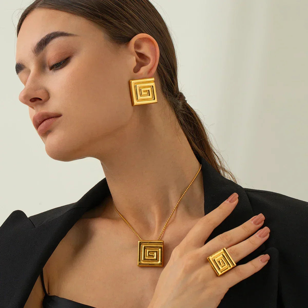 [GALE]Karina Gold Earrings