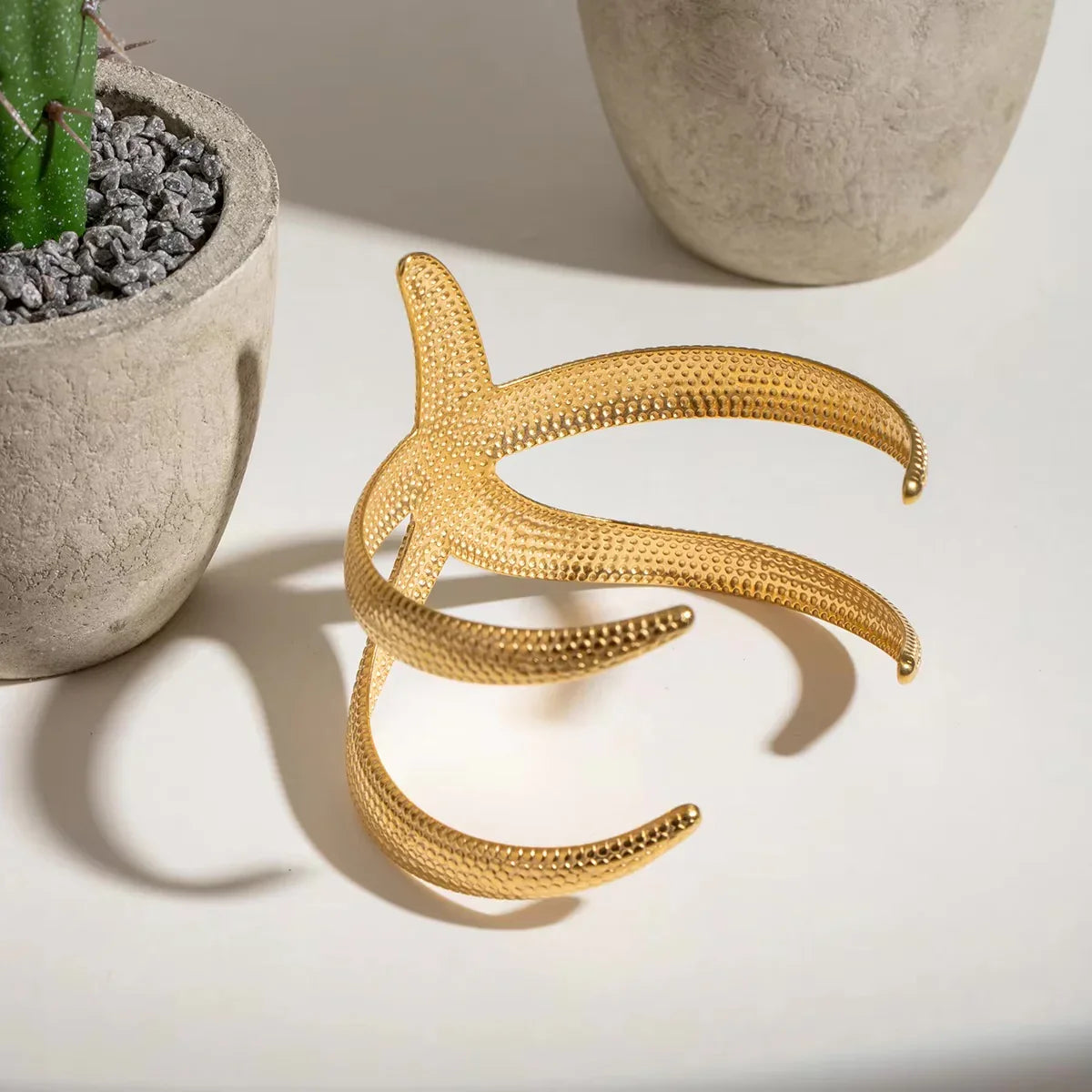 [GALE]Annika Gold Starfish Cuff