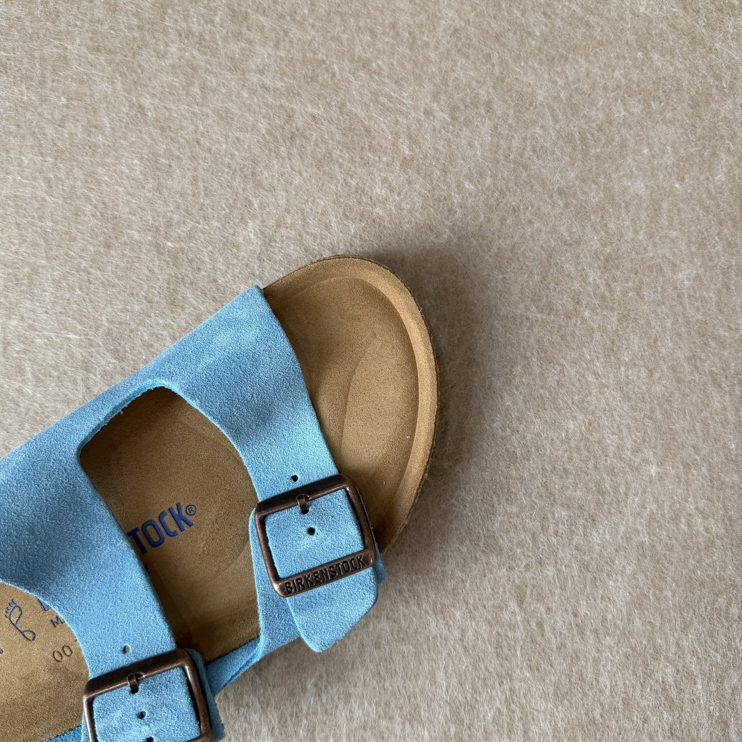 Arizona Soft Footbed Sky Blue