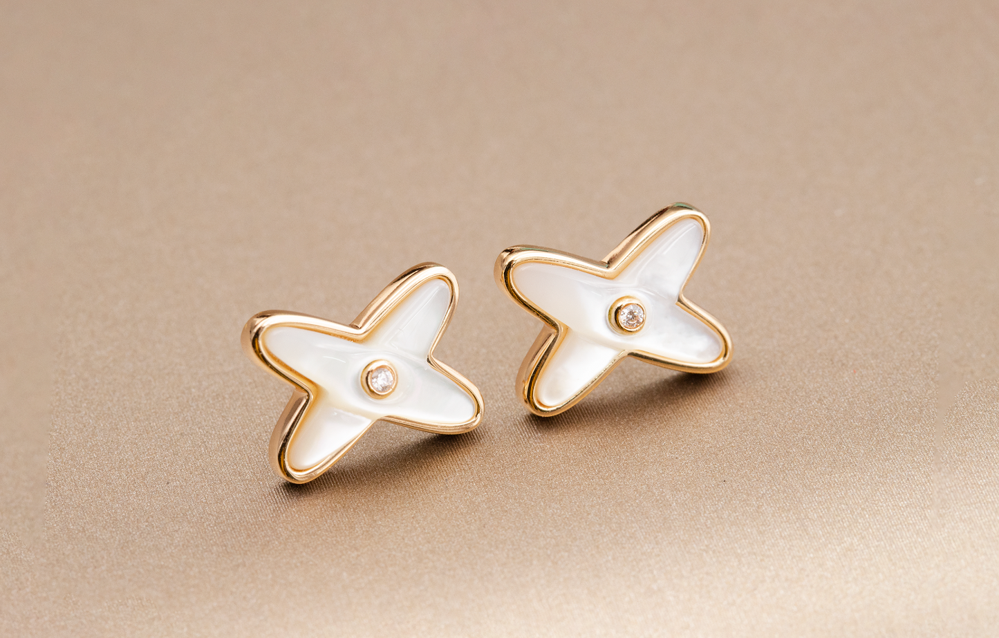 [GALE]JEUX DE WHITE MOP PINK GOLD DIAMOND EARRINGS