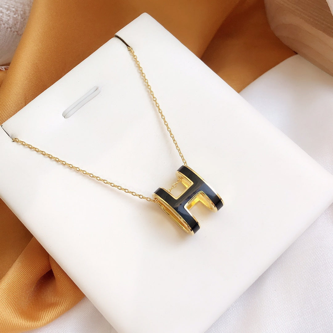 [GALE]HM CLIC SCHWARZES EMAIL-GOLD-KETTEN