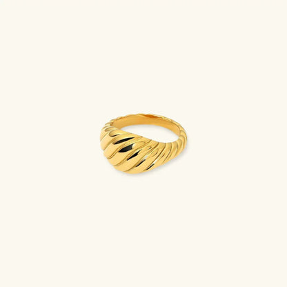 [GALE]Ylenna Gold Croissant Ring