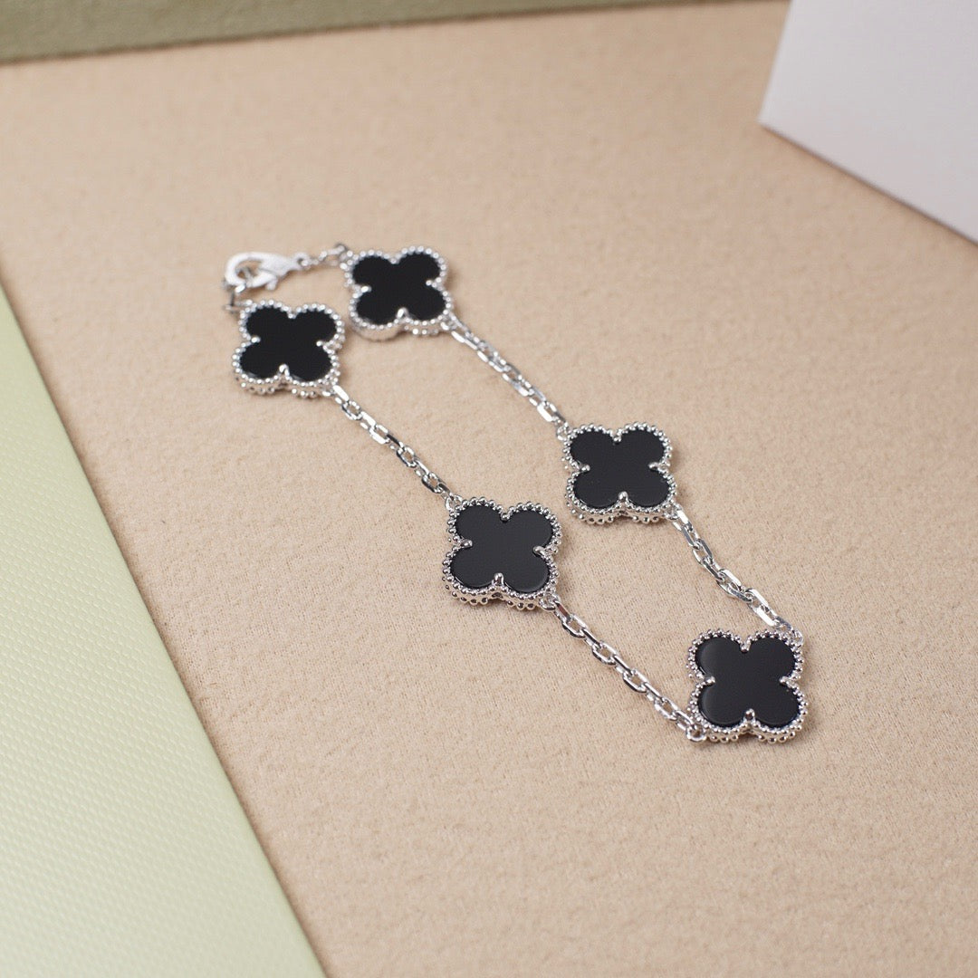 [GALE] CLOVER 5 MOTIF ONYXS BRACELET COLLECTION
