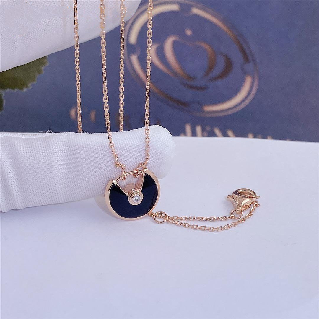 [GALE]AMULETTE ROSE GOLD ONYX NECKLACE