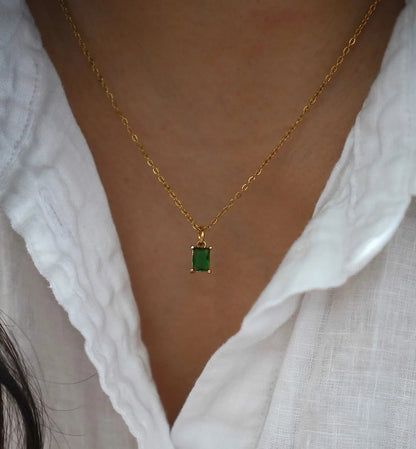 [GALE]Emi Green Necklace