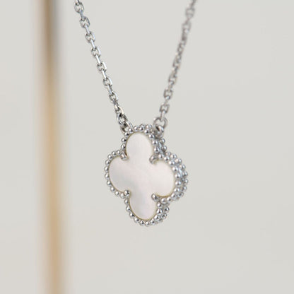 [GALE]CLOVER 15MM WEISSES PERLMUTT SILBER