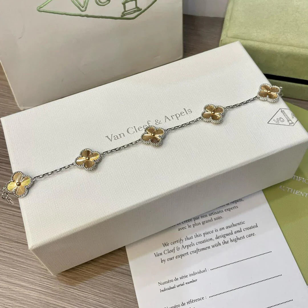 [GALE] CLOVER 5 MOTIF LASER BRACELET COLLECTION
