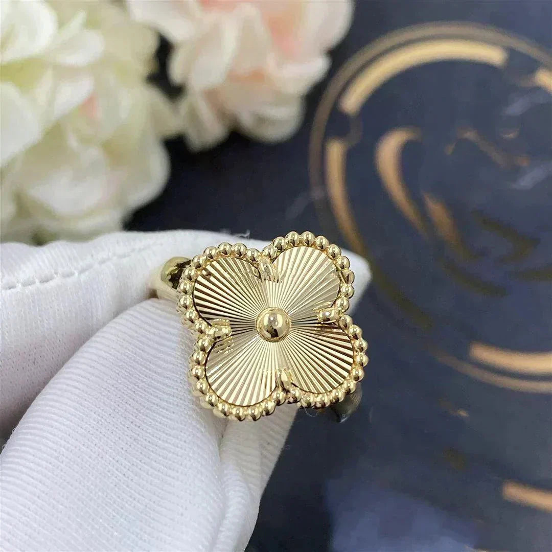 [GALE]CLOVER GOLD RING