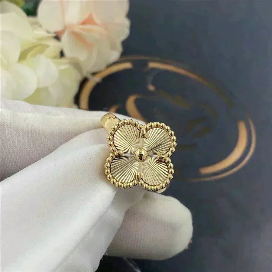 [GALE]CLOVER GOLD RING
